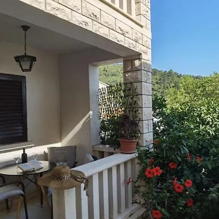 Tina - One Bedroom With Terrace Smokvica (Korcula)