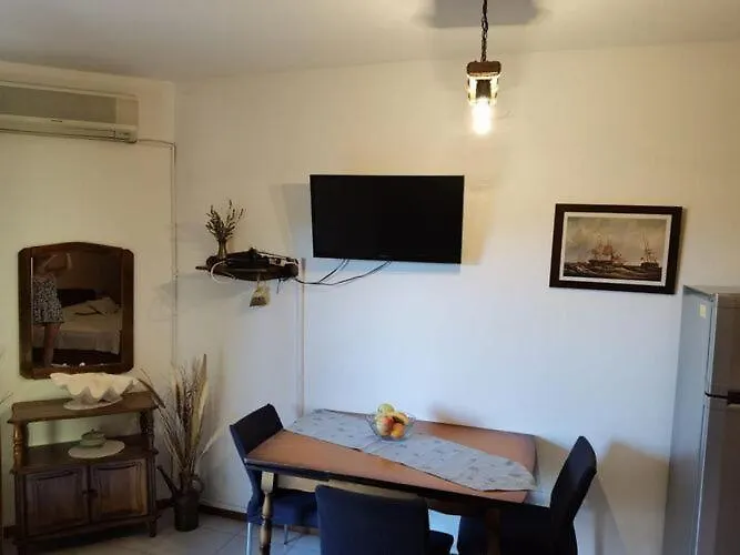 דירה Tina - One Bedroom With Terrace Smokvica (Korcula)