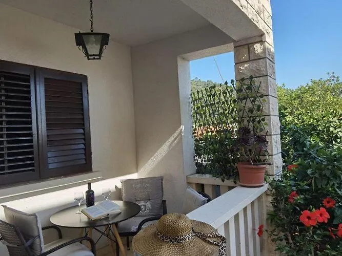 דירה Tina - One Bedroom With Terrace